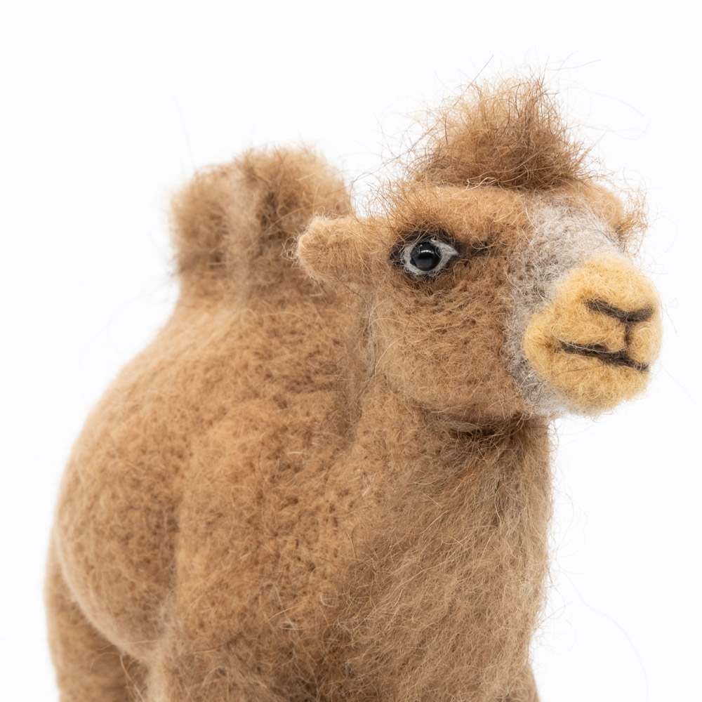 Handmade camel cuddly toy made of 100% felt, camel wool